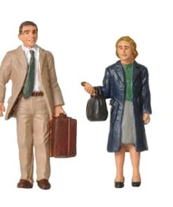 Bachmann Branchline 36-402 1960/70s Standing Station Passengers (OO Gauge)