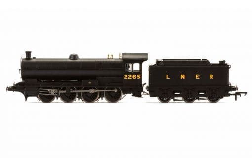 Hornby R3541 Class Q6 Raven 0-8-0 2265 in LNER black