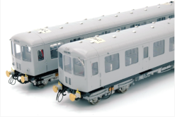 Heljan 1458 Class 104 2-car DMU set ‘L701’ in revised Network SouthEast livery - 53437 - 53479 Dcc Ready 21 Pin (OO Gauge) Free Postage