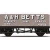 Hornby R60049 Railroad PO, A & H Betts, Plank Wagon (OO Gauge)