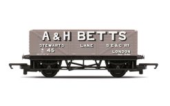 Hornby R60049 Railroad PO, A & H Betts, Plank Wagon (OO Gauge)