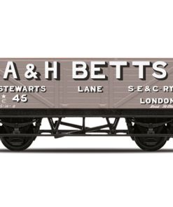 Hornby R60049 Railroad PO, A & H Betts, Plank Wagon (OO Gauge)
