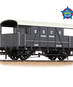 Bachmann Branchline 38-915 SE&CR 25T 'Dance Hall' Brake Van SE&CR Grey No.11902 (OO Gauge)