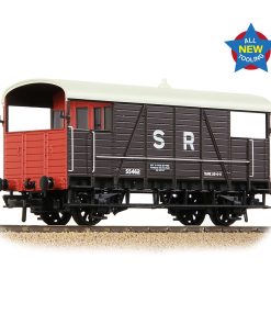 Bachmann Branchline 38-916 SE&CR 25T 'Dance Hall' Brake Van SR Brown No.55462 (OO Gauge)