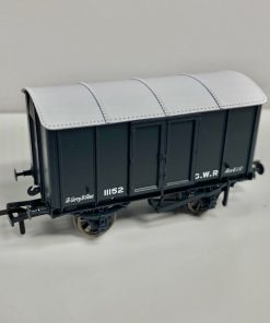 Rapido Trains 908001 GWR Dia. V6 'Iron Mink' van 11152 in early GWR grey (OO Gauge)