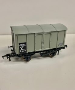Rapido Trains 908019 GWR Dia. V6 'Iron Mink' van W204925 in BR grey (OO Gauge)