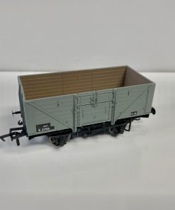 Rapido Trains 940022 8 plank open wagon diagram D1379 in BR grey - S27915 (OO Gauge)