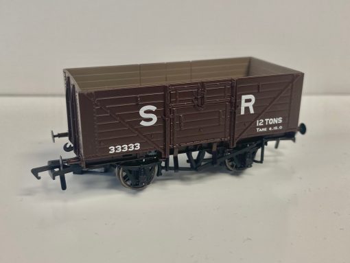 Rapido Trains 940006 8 plank open wagon diagram D1379 in SR brown (pre-1936) - 33333 (OO Gauge)
