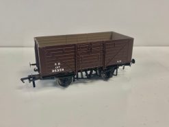 Rapido Trains 940016 8 plank open wagon diagram D1379 in SR brown (post-1936) - 36359 (OO Gauge)