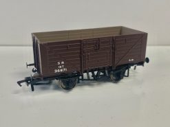 Rapido Trains 940017 8 plank open wagon diagram D1379 in SR brown (post-1936) - 36871 (OO Gauge)