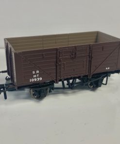 Rapido Trains 940018 8 plank open wagon diagram D1400 in SR brown (post-1936) - 10939 (OO Gauge)