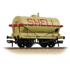 Alternative view of Bachmann Branchline 37-679B 14T Tank Wagon 'Shell-BP' Buff (OO Gauge)