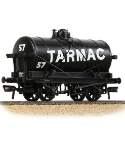 Bachmann Branchline 37-689 14T Tank Wagon 'Tarmac' Black (OO Gauge)