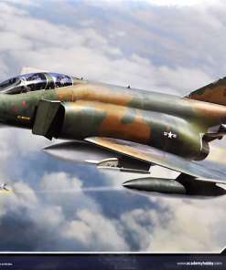 Academy 12133 USAF F-4E Vietnam War Phantom (1:32 Scale)