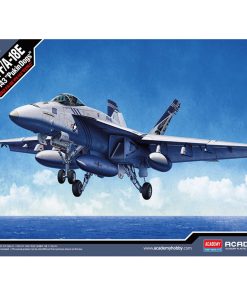 Academy 12547 US Navy F/A-18E VFA-143 Pukin' Dogs Fighter Aircraft (1:72 Scale)