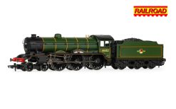 Hornby R30433 RailRoad: BR (Late) - B17 Class - 61652 'Darlington' (ERA 5) Dcc Ready 21 Pin (OO Gauge)