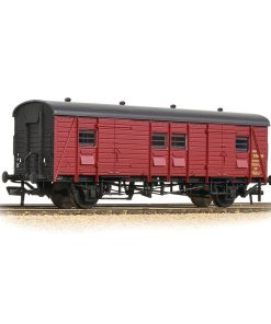 Bachmann Branchline 39-526A SR PMV Parcels & Miscellaneous Van BR Crimson Era 4 (OO Gauge)