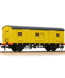 Bachmann Branchline 39-533 SR QVV (Ex-PMV) Staff Tool Van BR Departmental Yellow Era 8 (OO Gauge)