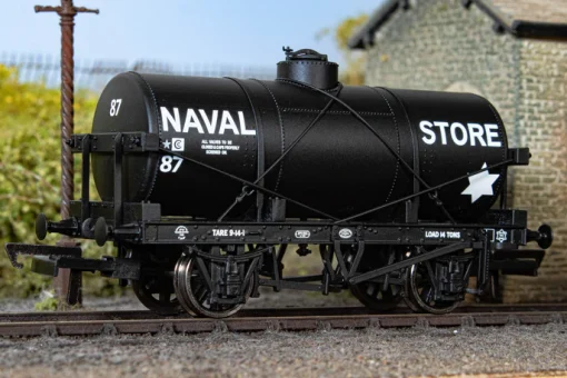 Oxford Rail OR76TK2009 12T Tank Wagon - Naval Store Department No.87 (OO Gauge)