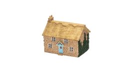 Hornby R9854 The Country Cottage (OO Gauge)
