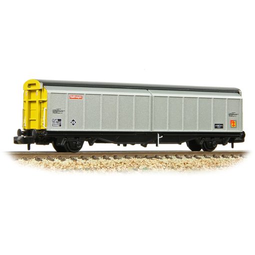 Graham Farish 373-602D BR VGA Van BR Railfreight Distribution Sector (N Gauge)