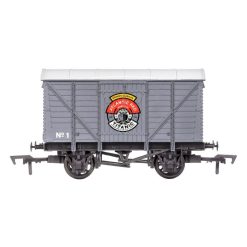 Dapol 4F-012-075 Ventilated Van Titanic Brewery Atlantic Red Ruby Ale (OO Gauge)