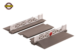 Ratio 234 Level Crossing with Gates (N Gauge)