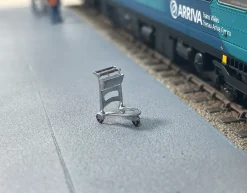 Alternative view of Rusty Rails Modelling RRM053 Luggage Trollies Pack of 6 (OO Gauge)