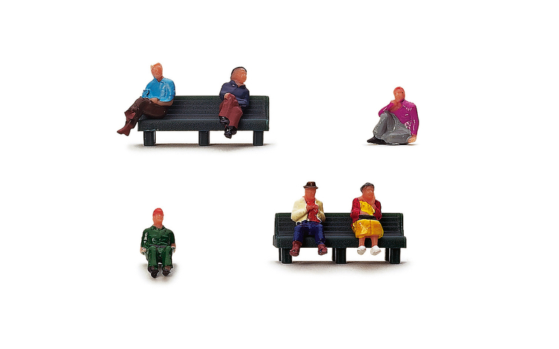 Hornby R7119 Sitting People (OO Gauge)
