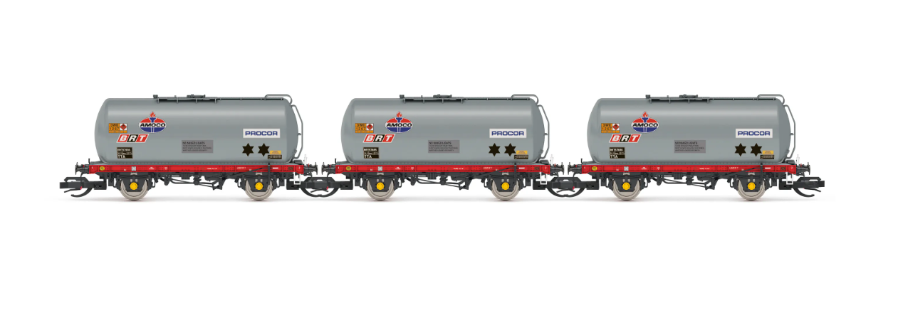 Hornby TT6056 Amoco - TTA Tanker Wagon - Triple pack (TT:120 Scale)