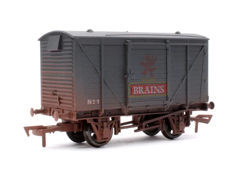 Dapol 4F-011-145 OO Gauge Ventilated Van Brains SA No.1 Weathered (OO Gauge)