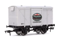 Dapol 4F-011-126 OO Gauge Ventilated Van Triumph No 1 (OO Gauge)